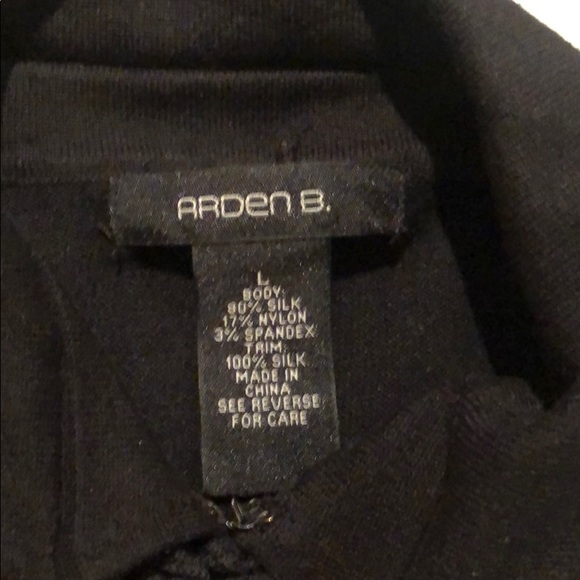 Elegant black sweater with ruffle detailing! - Picture 2 of 6